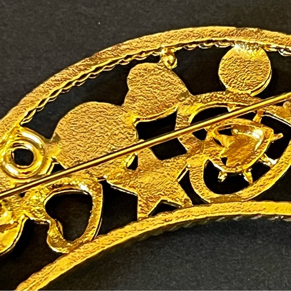 Celestial Crescent Moon Brooch Gold Tone Hearts Stars Whimsigoth Moody Charmed - Picture 11 of 16